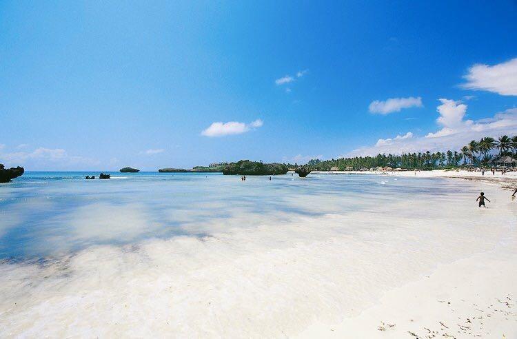 Sunset Beach Resort Watamu Bagian luar foto