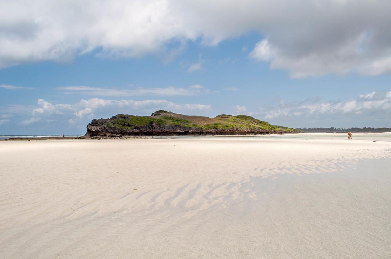 Sunset Beach Resort Watamu Bagian luar foto
