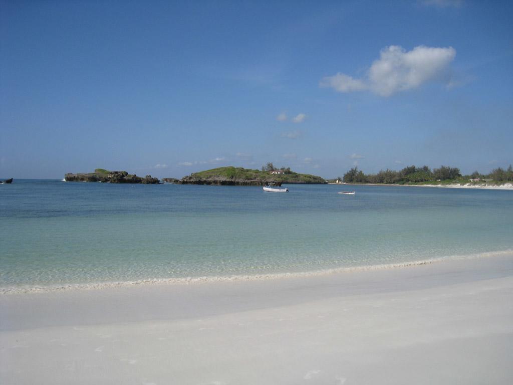 Sunset Beach Resort Watamu Bagian luar foto