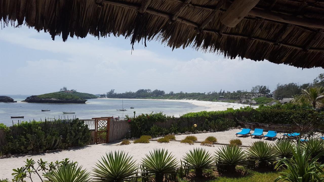 Sunset Beach Resort Watamu Bagian luar foto